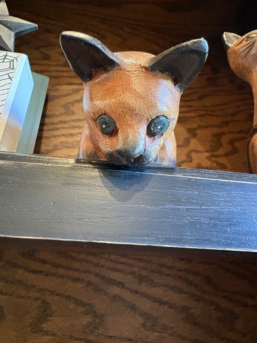 VNTG Hand Carved Wood Cat Shelf Sitter Hanger Figurine Peeking Cat Folk Art MCM